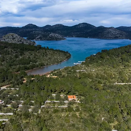 Secluded Fisherman's Cove Jaz - Telascica, Dugi Otok - 8143 * Sali