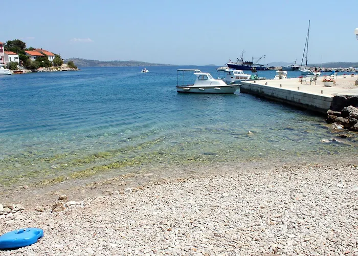 Secluded Fisherman's Cove Jaz - Telascica, Dugi Otok - 8143 * Sali