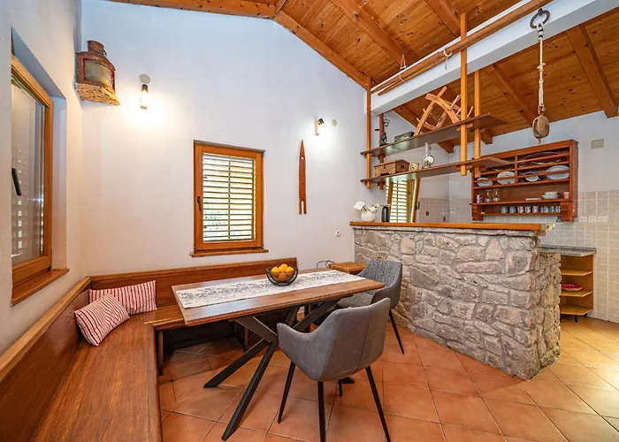 Secluded Fisherman's Cove Jaz - Telascica, Dugi Otok - 8143 Sali